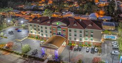  - Holiday Inn Express Gulf Shores