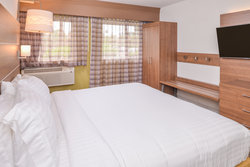  - Holiday Inn Express Palm Desert