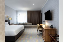  - Sutton Place Hotel Downtown Toronto