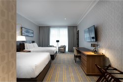  - Sutton Place Hotel Downtown Toronto