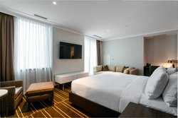  - Sutton Place Hotel Downtown Toronto