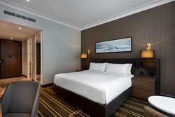  - Sutton Place Hotel Downtown Toronto
