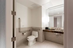  - Sutton Place Hotel Downtown Toronto