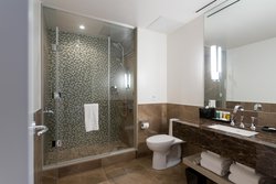  - Sutton Place Hotel Downtown Toronto