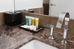  - Sutton Place Hotel Downtown Toronto