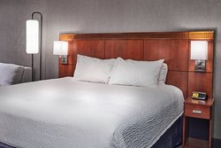  - Courtyard by Marriott Medford Airport - I-5, Exit 33