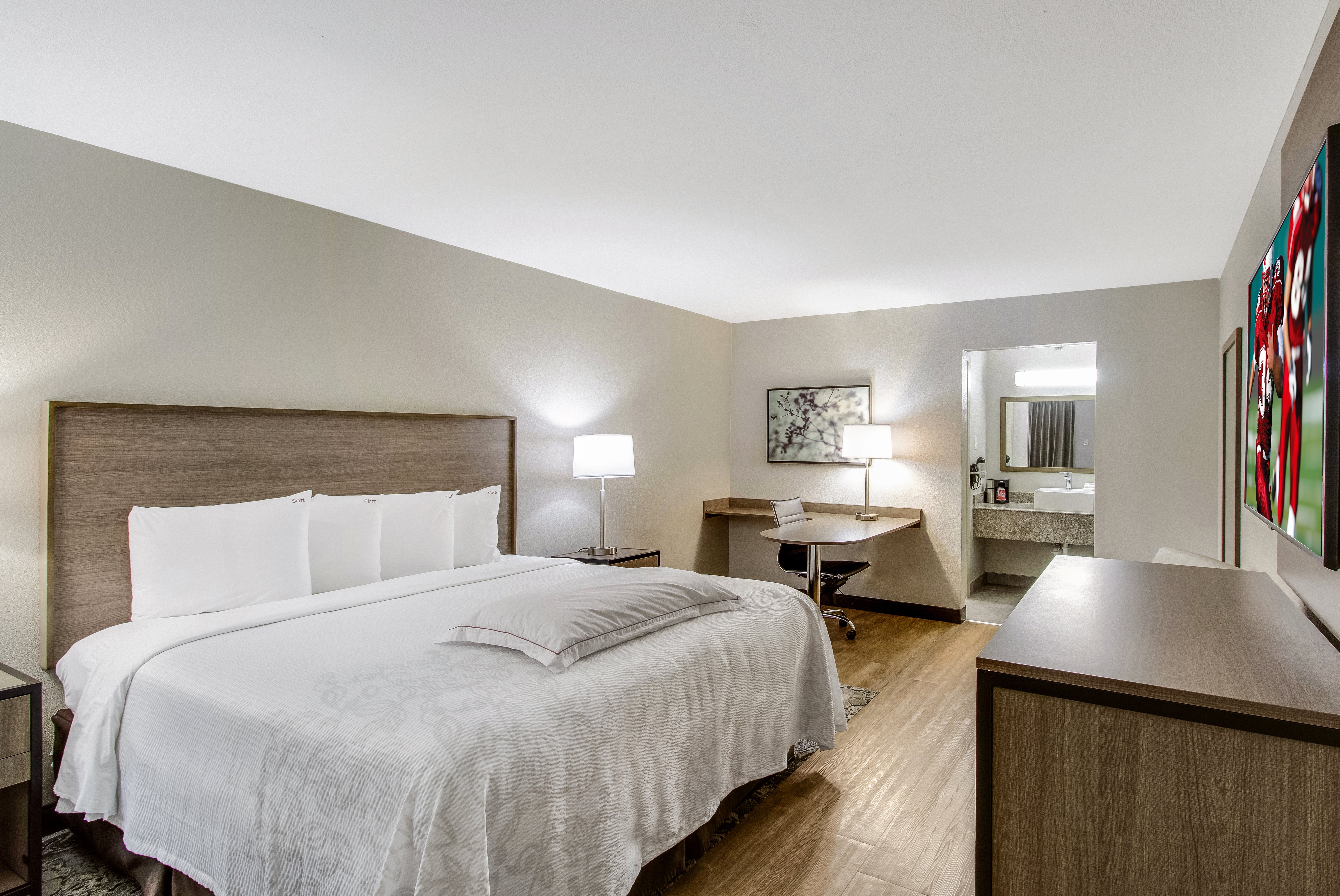 RED ROOF SUITES DALLAS - ADDISON-guestroom-Premim King.jpg