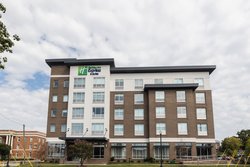  - Holiday Inn Express & Suites Vista Downtown Columbia