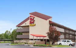  - Red Roof Plus+ Inn & Suites Airport Nashville - I-40, Exit 216