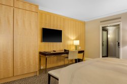  - Omni Berkshire Place Hotel New York