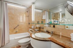  - Omni Berkshire Place Hotel New York