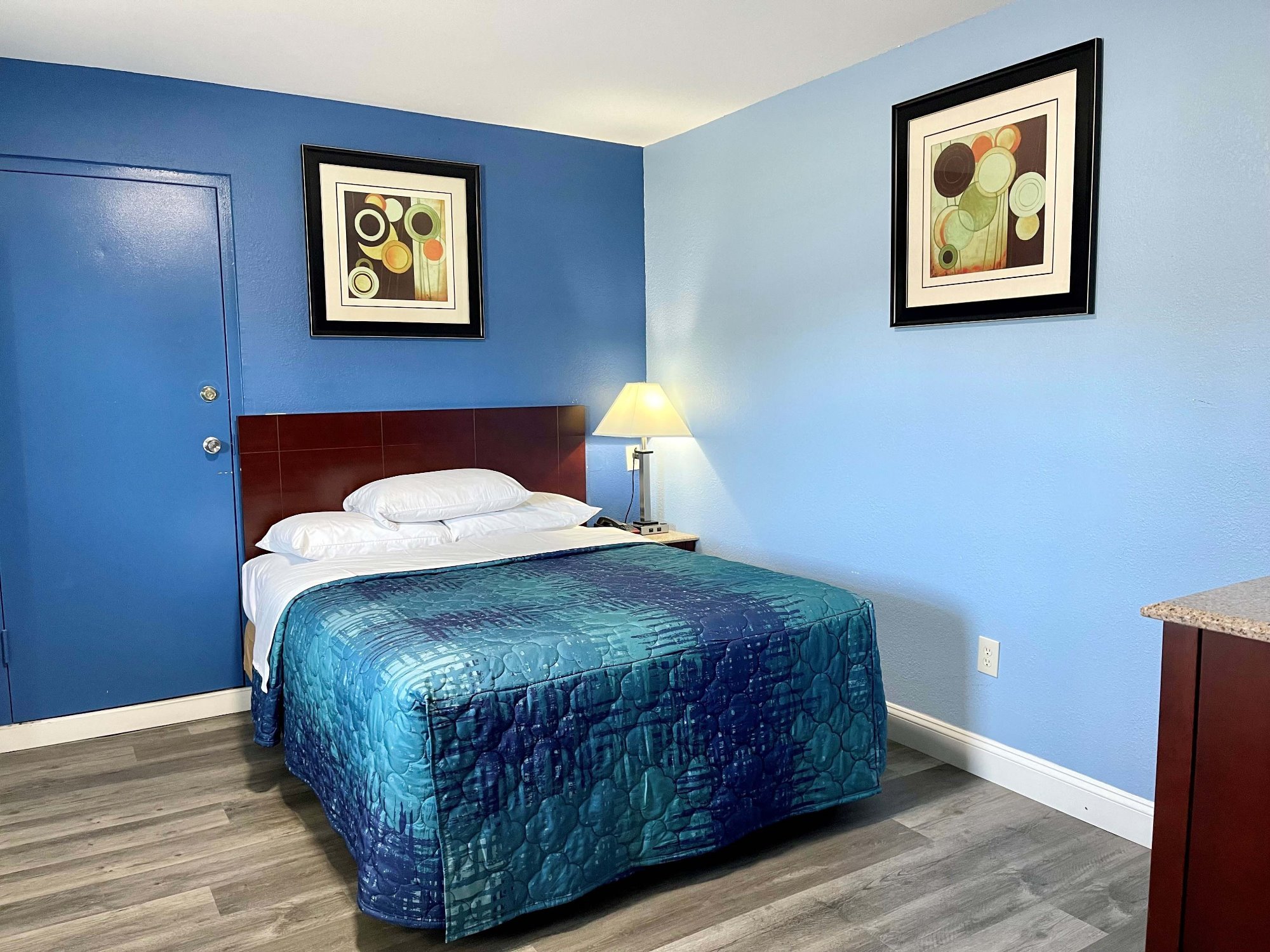 RED CARPET INN AND SUITES, photo 3