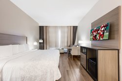  - Red Roof Plus+ Inn & Suites Bessemer - I-20 & I-59, Exit 108