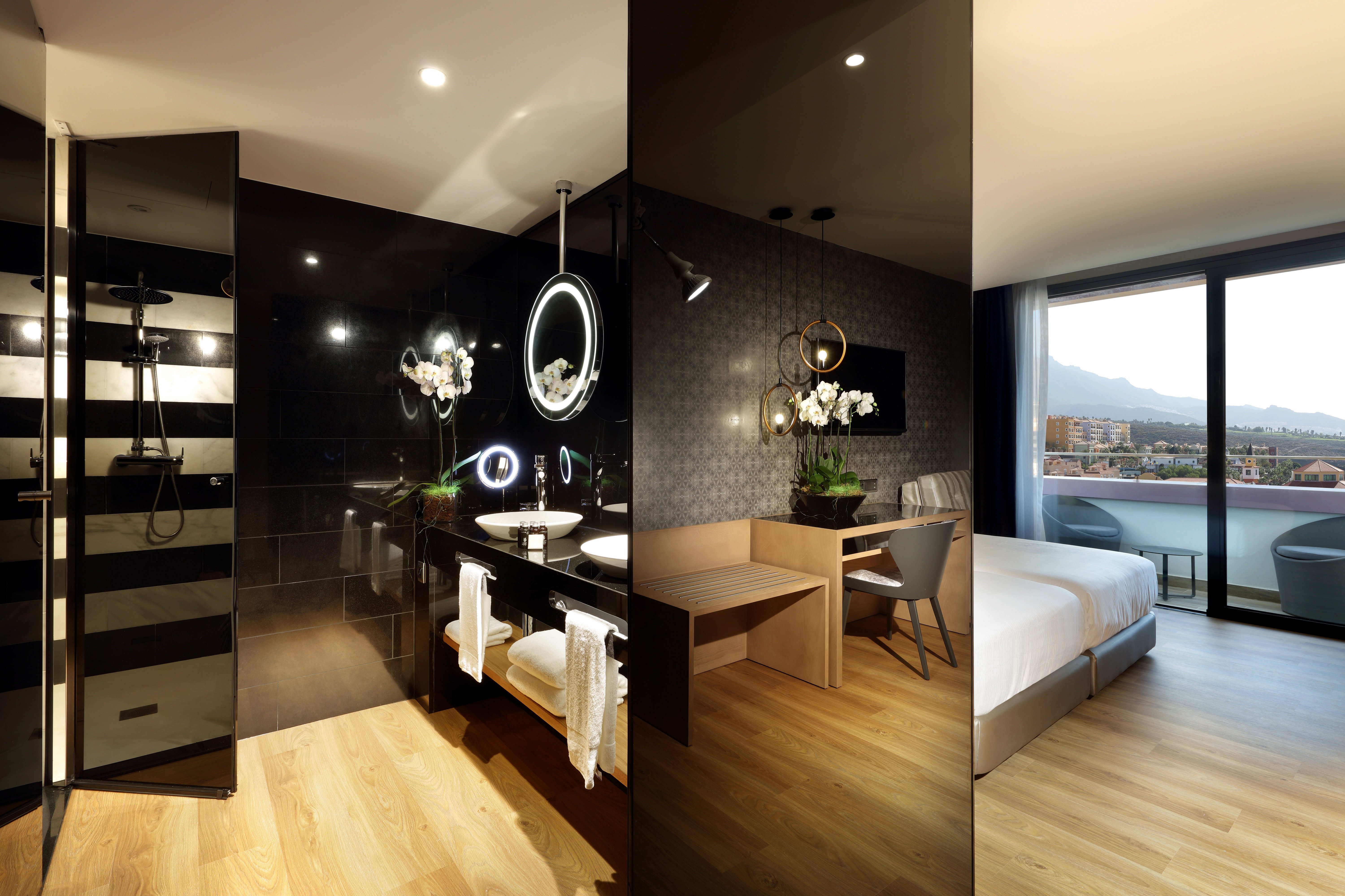 HARD ROCK HOTEL TENERIFE-guestroom-Deluxe Silver Bathroom.jpg
