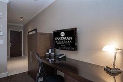 - Sandman Signature Hotel & Suites Edmonton