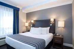  - Sandman Signature Hotel & Suites Edmonton