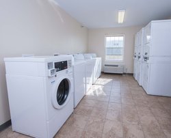  - Red Roof Inn & Suites Dickinson