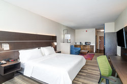  - Holiday Inn Express & Suites Winona