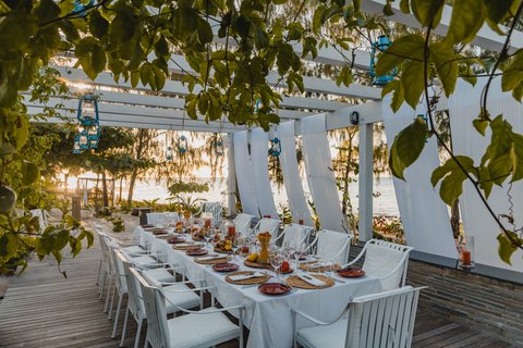 Al Fresco dining