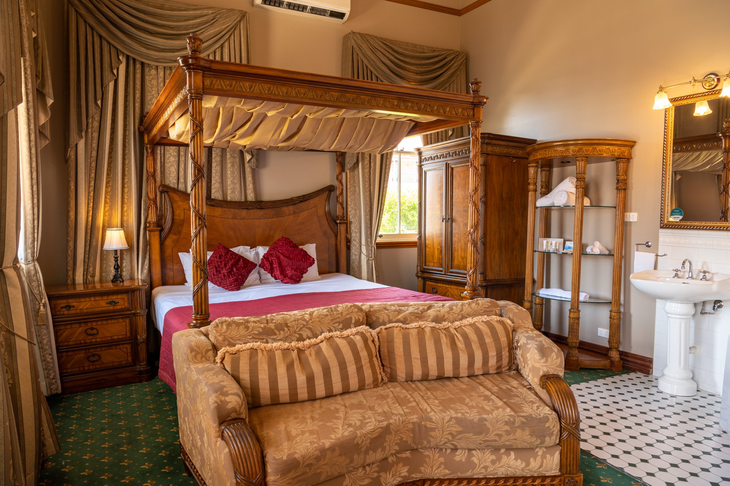 Denison Boutique Hotel-guestroom-Superior Room.jpg