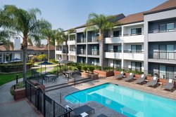 - Courtyard by Marriott Hotel Fresno
