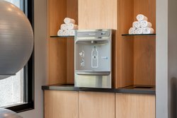  - Courtyard by Marriott Hotel Fresno