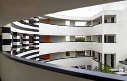  - Carlyle Inn Los Angeles