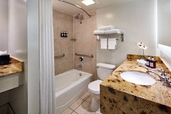  - Carlyle Inn Los Angeles