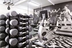  - Carlyle Inn Los Angeles