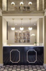  - Carlyle Inn Los Angeles