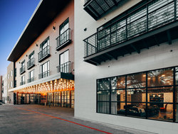  - Colton House Hotel Austin