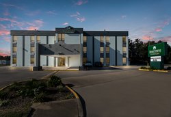  - HomeTowne Studios Newport News