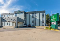  - HomeTowne Studios Newport News