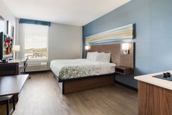  - HomeTowne Studios Newport News