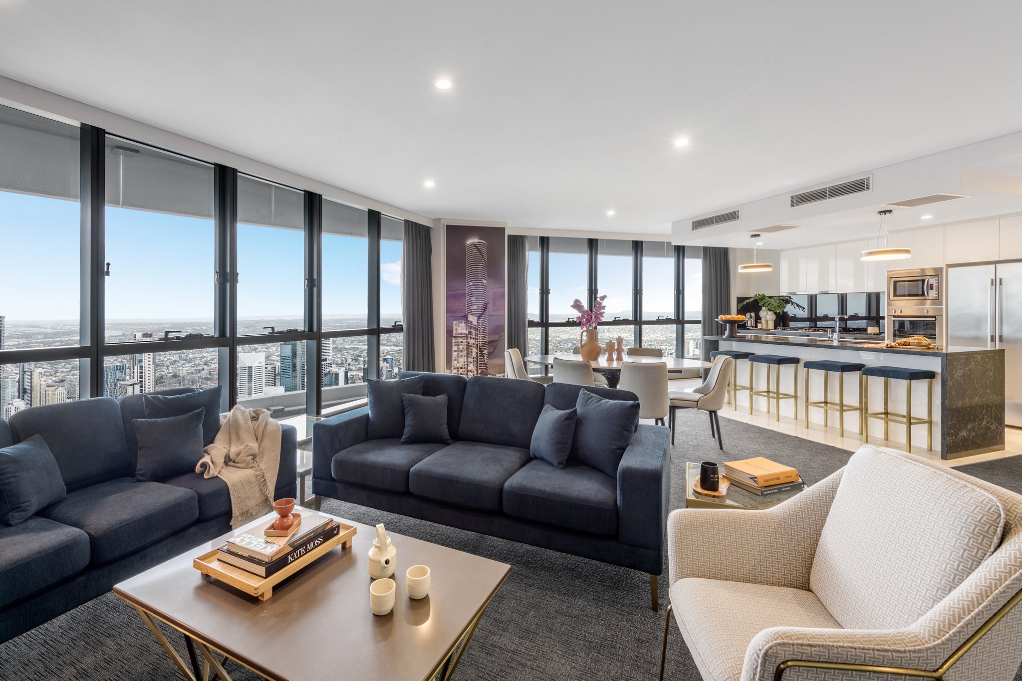 Meriton Suites Herschel Street-guestroom-3 Bedroom Parkland Penthouse.jpg