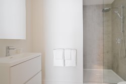  - Sonder Maisonneuve Hotel Downtown Montreal