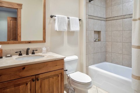 THE HYTHE RESORT VAIL - Photo 68