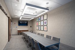  - Holiday Inn Express & Suites Downtown Little Rock - I-30, Exits 140 & 140B