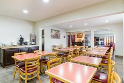  - Red Roof Inn University Albuquerque - I-40, Exit 159A & 159D