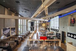  - Sandman Signature Hotel Kamloops