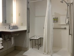  - Holiday Inn Express & Suites Cranberry