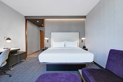  - Courtyard by Marriott Hotel Manhattan
