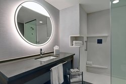  - Courtyard by Marriott Hotel Manhattan