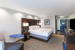  - Holiday Inn Express & Suites Lakeway