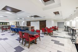  - Holiday Inn Express & Suites Lakeway
