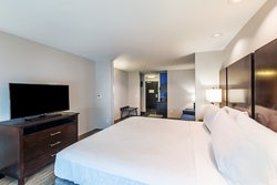  - Holiday Inn Express & Suites Lakeway