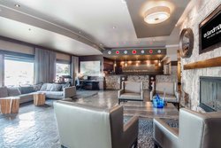  - Sandman Hotel Kelowna