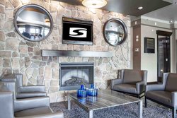  - Sandman Hotel Kelowna