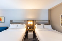  - Holiday Inn Express & Suites Harrisonburg - I-81, Exit 247