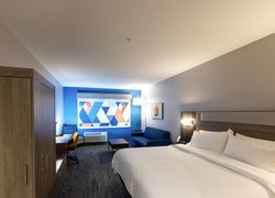  - Holiday Inn Express & Suites Harrisonburg - I-81, Exit 247